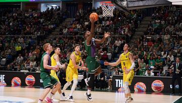 El Unicaja no dio opción al Falco.