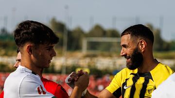 El Elche se impone en el regreso de Benzema a España