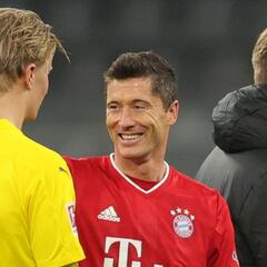 Lewandowski no se moja con Haaland