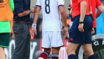 Joachim Löw sustituyó a Mesut Özil en el minuto 82 del partido ante Francia.