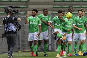 Mahdi Camara, Arnaud Nordin, Maxence Rivera, Charles Abi, Aimen Moueffek, Lucas Gourna-Douath, Bilal Benkhedim, Stefan Bajic, Saïdou Sow, Etienne Green y Abdoulaye Sidibé. 