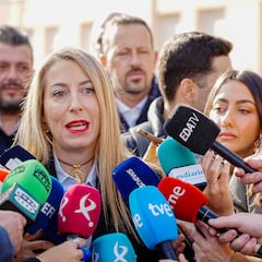 ¿Cuánto cobra el presidente de la Junta de Extremadura y cuál es el sueldo anual de María Guardiola?