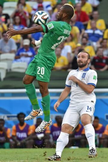 Geoffroy Serey Die y Dimitris Salpingidis