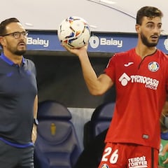 La presión de los laterales, otra seña de identidad de Bordalás