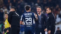 Oliver Torres celebra el gol 4-1 durante el segundo partido de semifinales entre Monterrey y Atlético de San Luis.