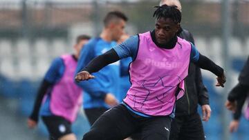 Duván Zapata durante un entrenamiento de Atalanta.