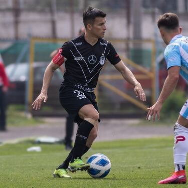 “Quiero jugar ocho años más... También con mi esposa tenemos una tienda virtual de antigüedades”