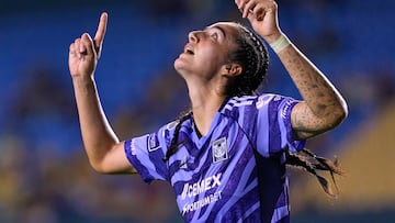 during the 11th round match between Tigres UANL and Pumas UNAM as part of the Liga BBVA MX Femenil, Torneo Apertura 2025 at Olimpico Universitario Stadium, on September 12, 2025 in Toluca, Mexico City, Mexico.