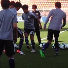 Los lujos que dejó Kubo en su última práctica con Japón