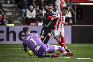 Aprobados y suspensos del Málaga: triunfo de oficio con un Chupe estelar 