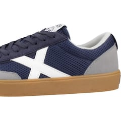 Así son las zapatillas Munich Break que están arrasando entre los hombres este verano