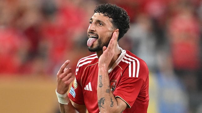 Oporto y Al Ahly abrazan la locura