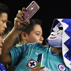 La afición no perdona el error de Jesús Corona