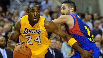 Juan Carlos Navarro defendiendo a Kobe Bryan