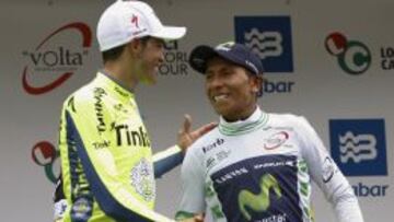 Contador felicita a Nairo.