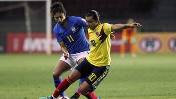 Yoreli Rinc&oacute;n en acci&oacute;n durante el partido entre Colombia y Brasil por la Copa Am&eacute;rica Femenina 2018