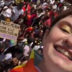 Lachlan Watson fue a la marcha del orgullo LGBT en México