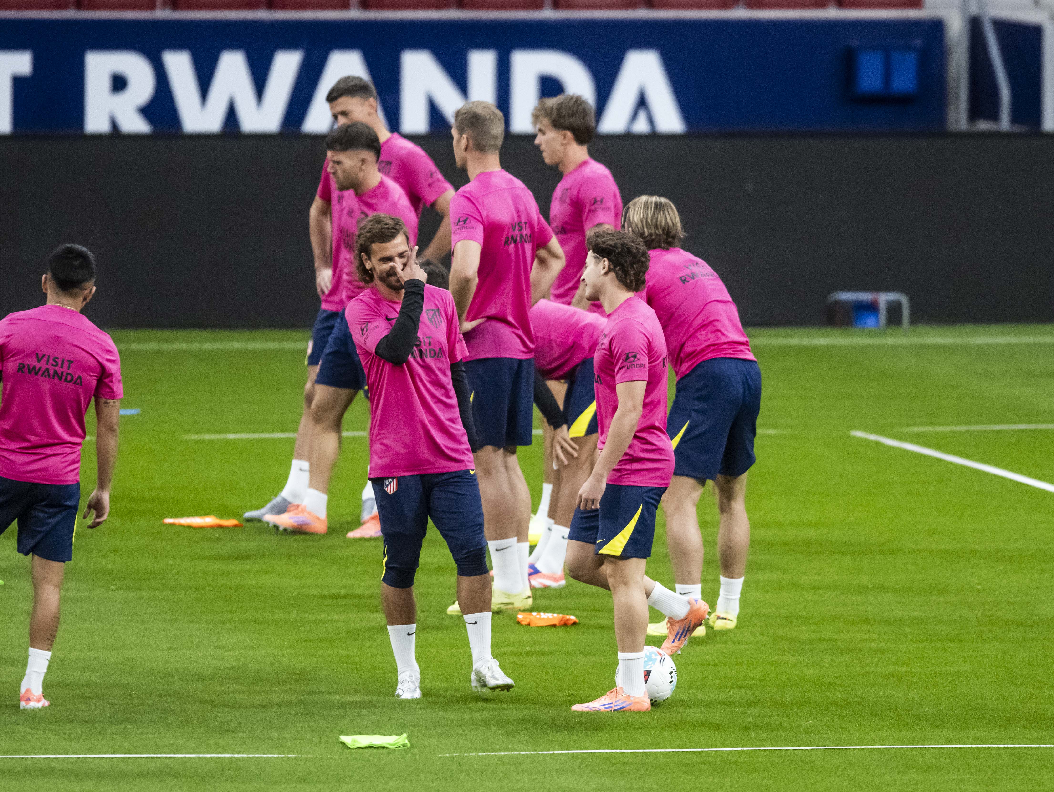 A Simeone se le multiplican las opciones