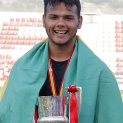 Álex dos Santos: "Ha sido una temporada espectacular"