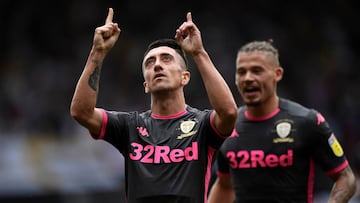 Pablo Hernández guía al Leeds al liderato de la Championship