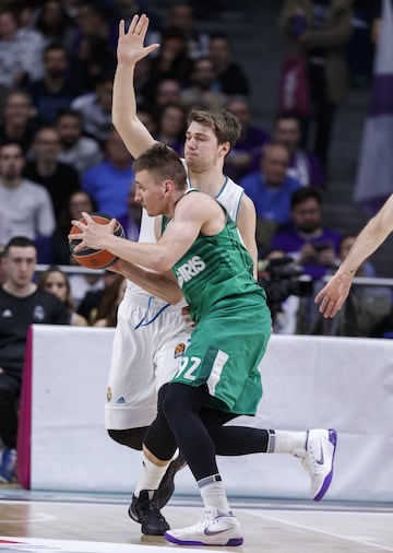 Ulanovas y Doncic. 