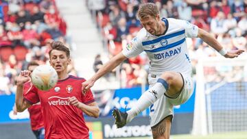 Budimir durante el partido ante el Alavés.