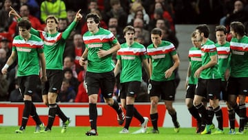 El Athletic, ante el United en 2012, en Old Trafford