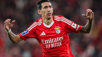 Ángel Di María celebra un gol con el Benfica.