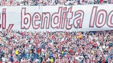 <b>PROBABLE MUDANZA. </b>La siempre fiel afición del Atlético comienza a temerse que tendrá que trasladar sus tifos desde el Vicente Calderón hasta La Peineta.