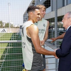 Fichajes, fichajes y más fichajes