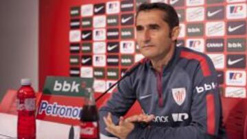 Ernesto Valverde durante una rueda de prensa