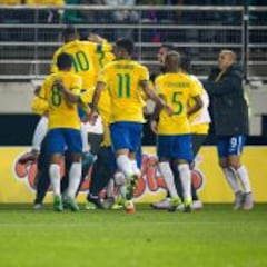 Douglas Costa le dio el alivio a Brasil en el último minuto