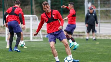 Aleix Garc&iacute;a, durante un entrenamiento con el Girona.