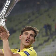 La presencia en Champions refuerza la continuidad de Pau