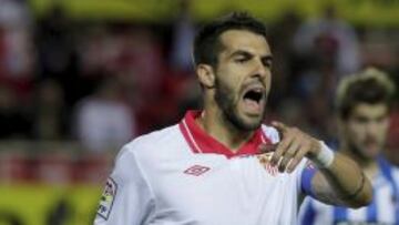 Negredo durante el partido contra la Real el 18 de mayo.