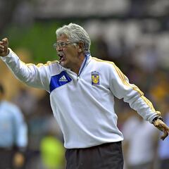 El famoso regaño del Tuca Ferretti no terminó en gol