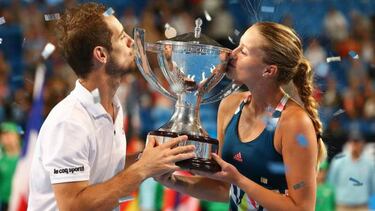 Roger Federer signs up to start season at 2018 Hopman Cup