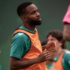Bakambu: “El Betis decidió que siguiera”