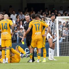 Alberto Jiménez, sancionado con dos partidos tras su expulsión ante el Albacete