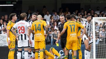 19/10/25 PARTIDO SEGUNDA DIVISION
CASTELLON - ALBACETE
expulsion de Higinio y Alberto Jimenez
