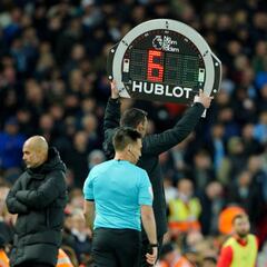 How long is a soccer game and what is stoppage time?