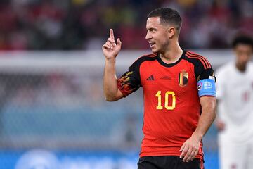 En el Mundial de Qatar 2022, Eden Hazard fue el capitán de la Selección de Bélgica. Tras el buen recuerdo del anterior mundial, había mucha ilusión por repetir un buen papel mundialista en Qatar. Pero el conjunto belga decepcionó con un empate ante Croacia y una derrota ante Marruecos y no pasaron de la fase de grupos.