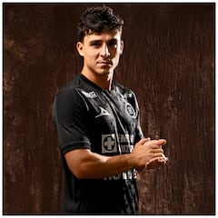 La nueva playera negra de Cruz Azul debutará en el partido contra Rayados