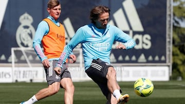 Modric y Kroos, en un entrenamiento.