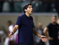 Soccer Football - Brasileiro Championship - Palmeiras v Vitoria - Allianz Parque, Sao Paulo, Brazil - February 4, 2026 Palmeiras coach Abel Ferreira reacts REUTERS/Jean Carniel