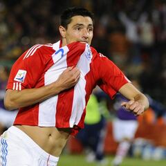 Gómez, Almirón y Cardozo, lideran a Paraguay para duelo con Colombia