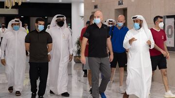 Emir de Qatar recibe a Infantino y preside la reunión del SC