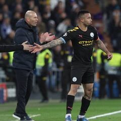 Guardiola explota la debilidad de Carvajal