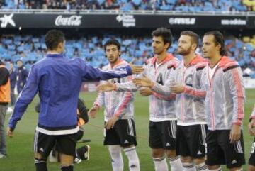 El Valencia hace pasillo al campeón del Mundo 