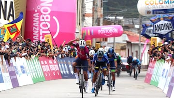 Victoria de Robinson Chalapud en la novena etapa de la etapa 9 de la Vuelta a Colombia 2022, entre Guateque y Santa Rosa de Viterbo.